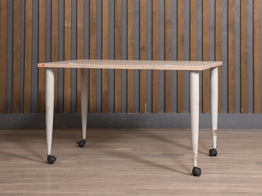 Стол прямоугольный ЛДСП Бук