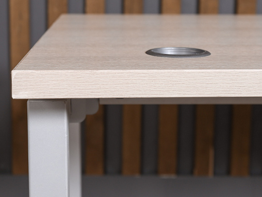 Стол прямоугольный ЛДСП Дуб