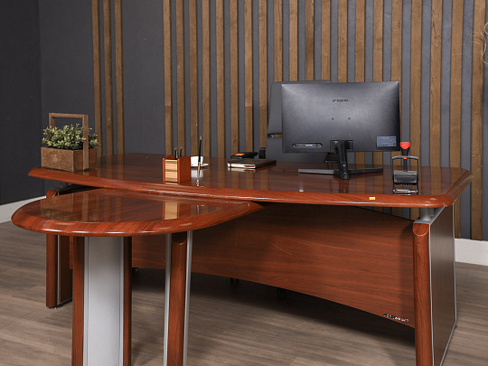 Стол руководителя Шпон Вишня