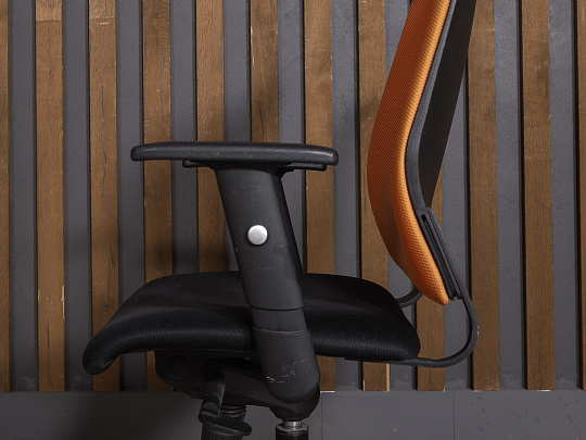 Офисное кресло Юнитекс Париж М Ткань Чёрный Россия