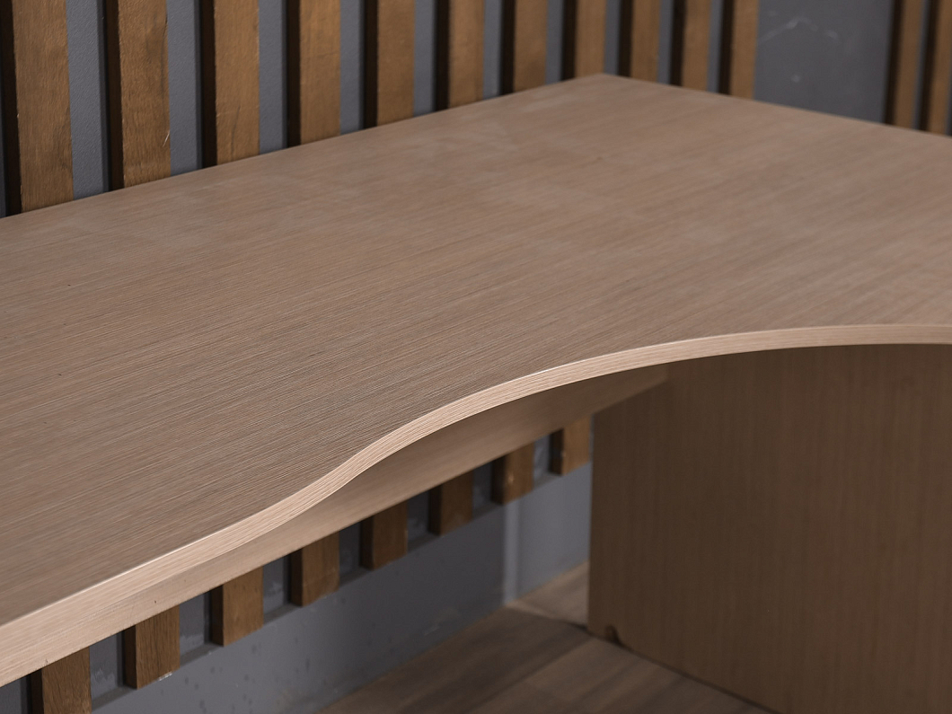 Стол эргономичный ЛДСП Ясень шимо (СЭЯШ-011125)