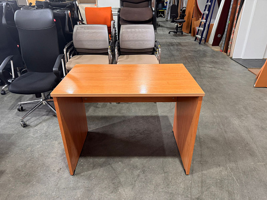 Стол прямоугольный ЛДСП Ольха Россия