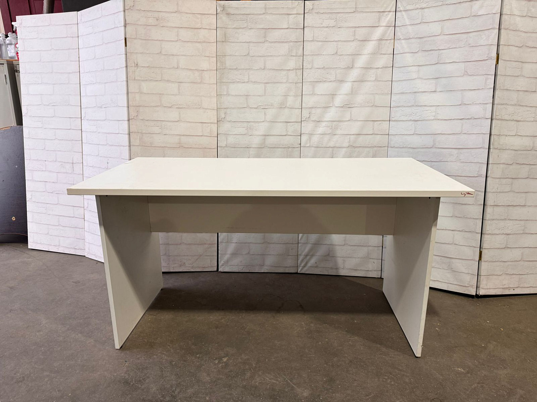 Стол прямоугольный ЛДСП Серый Россия (23164-110925)