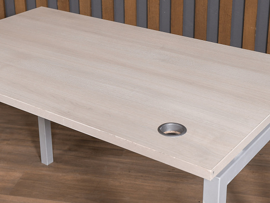 Стол прямоугольный ЛДСП Дуб