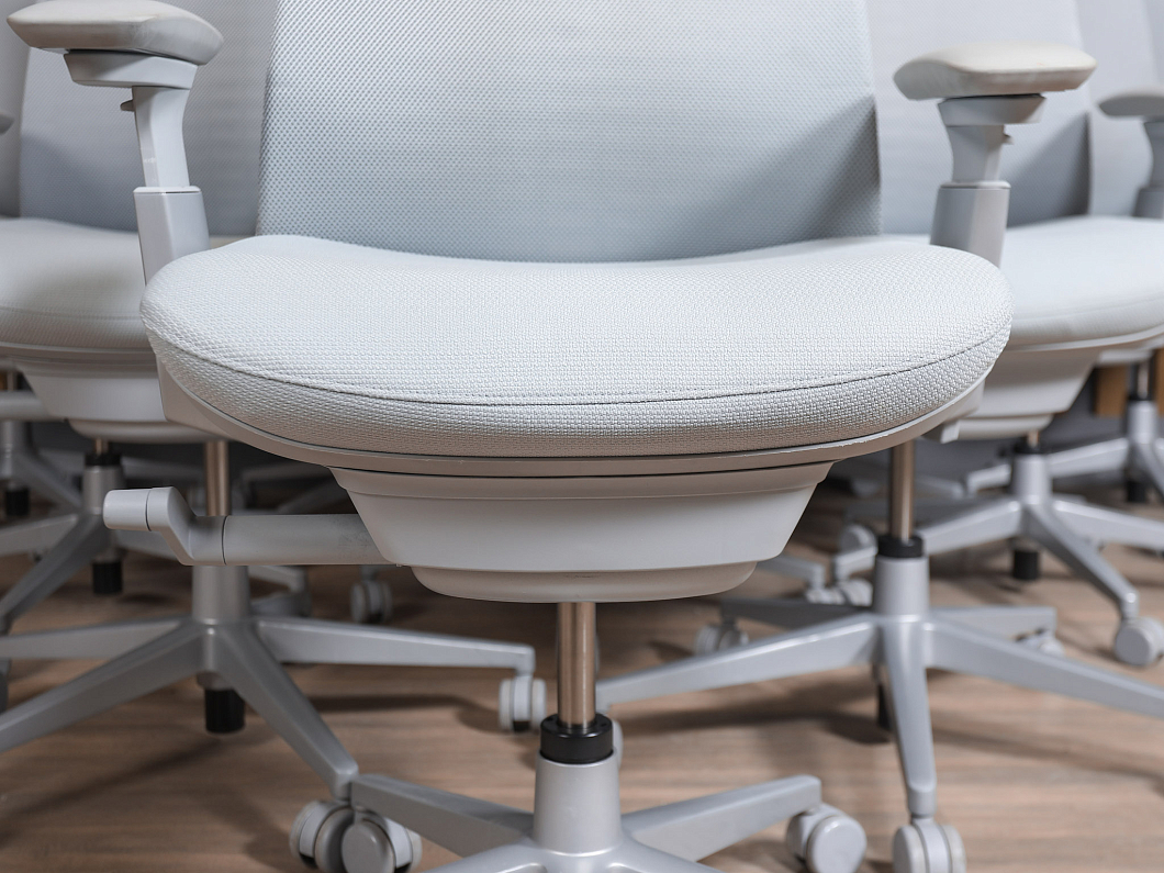 Кресло руководителя Haworth Fern Ткань Серый Германия (КПТСР-281225)