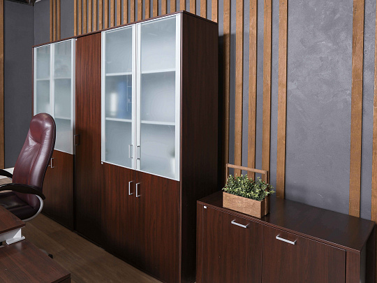Кабинет руководителя HAN Шпон Венге Италия