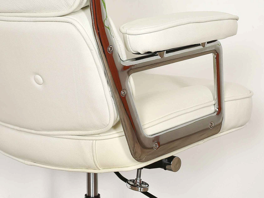 Кресло на колесах для руководителя Lobby Chair ES104 VITRA AG Кожа Хром Германия (3361-26129)