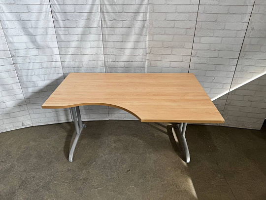 Стол эргономичный ЛДСП Клен