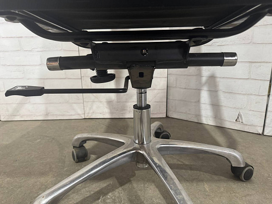 Кресло руководителя Сетка Чёрный Россия