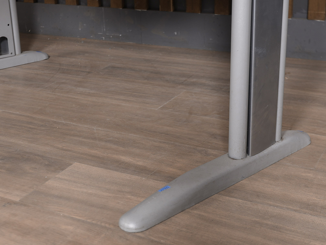 Стол эргономичный ЛДСП Вишня (СЭВШ-201125)