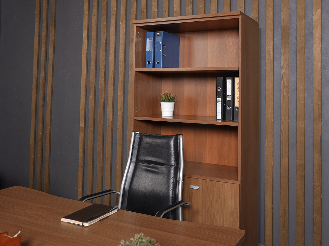 Кабинет руководителя ЛДСП Орех (КРОР-161125)