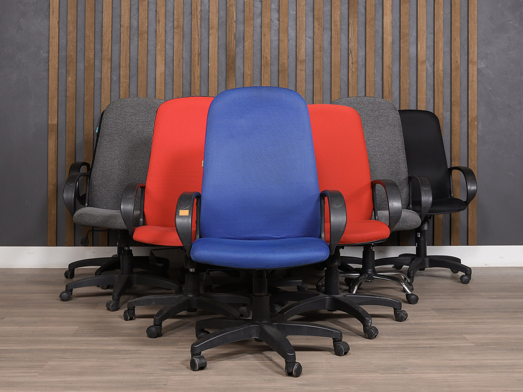 Кресло руководителя Ткань Цвет в ассортименте Россия (КРТА-00004)