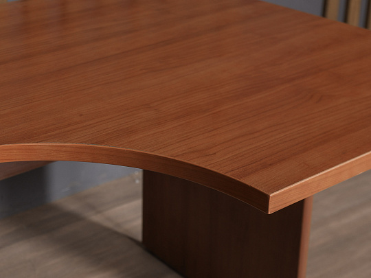 Стол эргономичный ЛДСП Орех