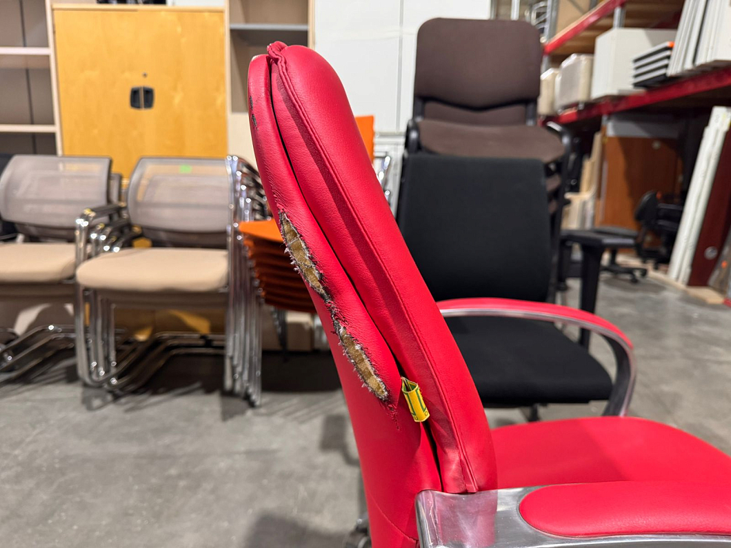 Офисное кресло Nowy Styl MIRAGE Искусственная кожа Красный Россия (КПКС7-010524)