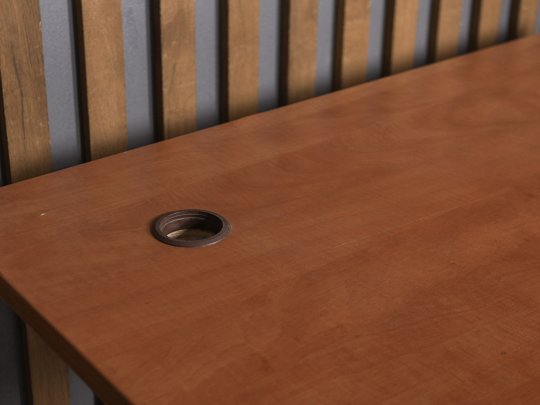 Стол эргономичный ЛДСП Вишня (СЭВШ-201125)