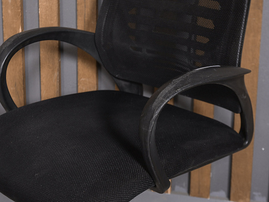 Офисное кресло Ирис Сетка Чёрный