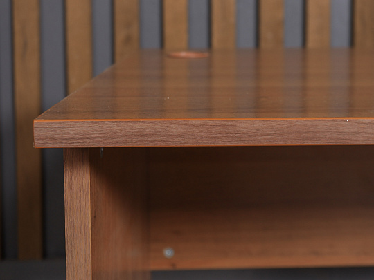 Стол прямоугольный ЛДСП Орех