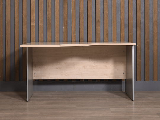 Стол угловой ЛДСП Дуб