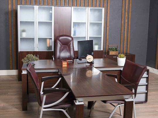 Кабинет руководителя HAN Шпон Венге Италия