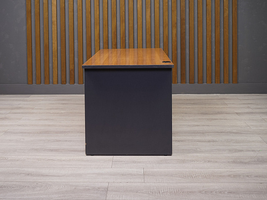 Стол прямоугольный ЛДСП Орех Россия