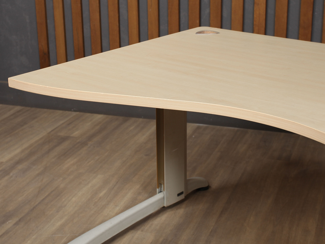 Стол эргономичный Steelcase ДСП Дуб США (СЭД1-041023)
