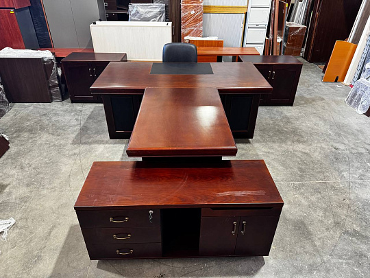 Кабинет руководителя Harvard Шпон Орех Импорт