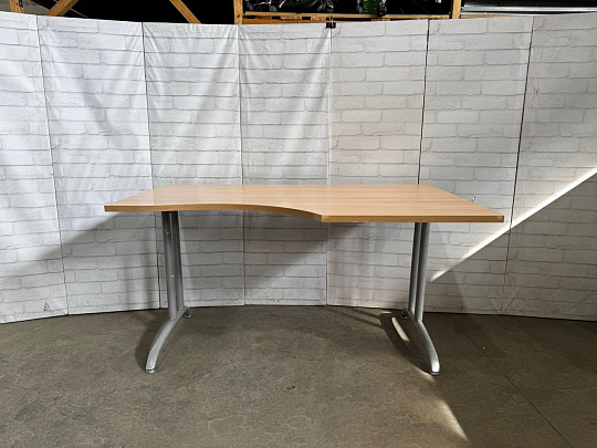 Стол эргономичный ЛДСП Клен