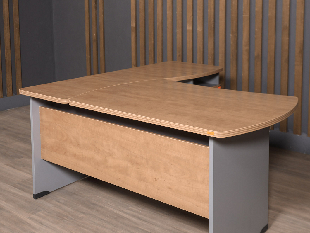 Стол руководителя Berlin DRL-220 Бостон ЛДСП Серый Россия (СРЭОРСР-251025)