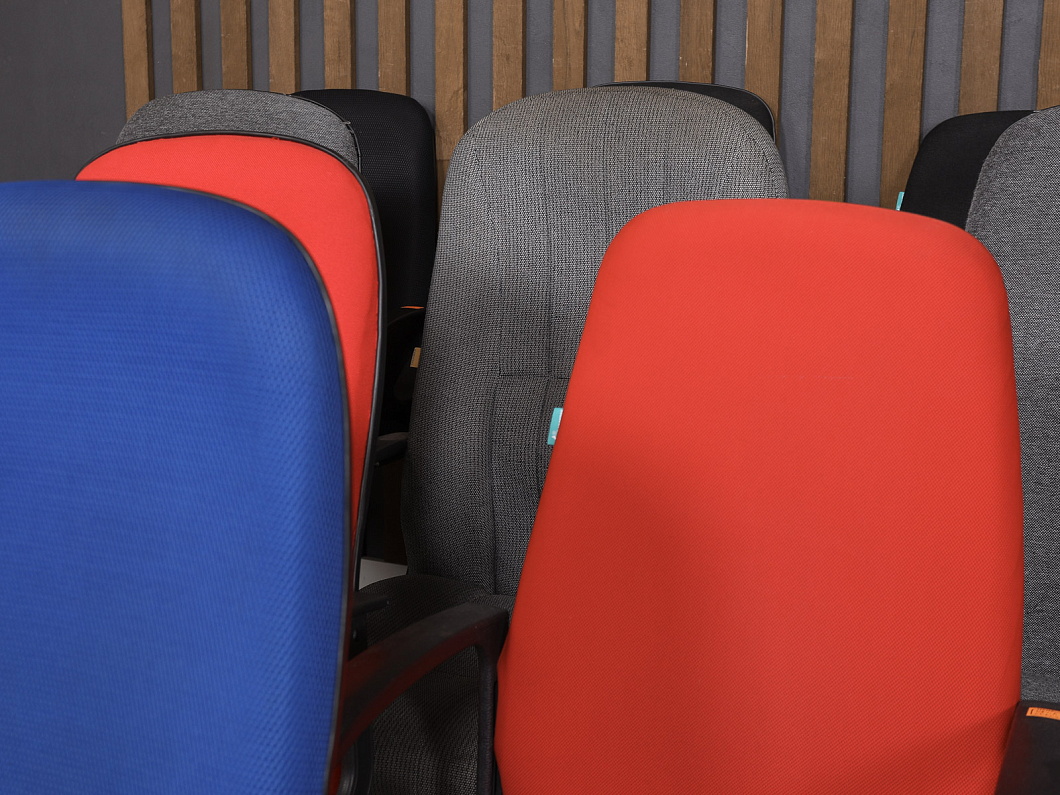 Кресло руководителя Ткань Цвет в ассортименте Россия (КРТА-00004)