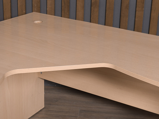 Стол эргономичный ЛДСП Бук