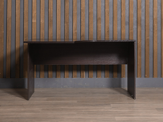 Стол эргономичный ЛДСП Венге