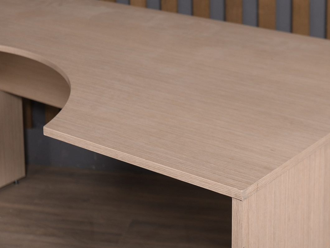 Стол эргономичный ЛДСП Ясень шимо (СЭЯШ-011125)