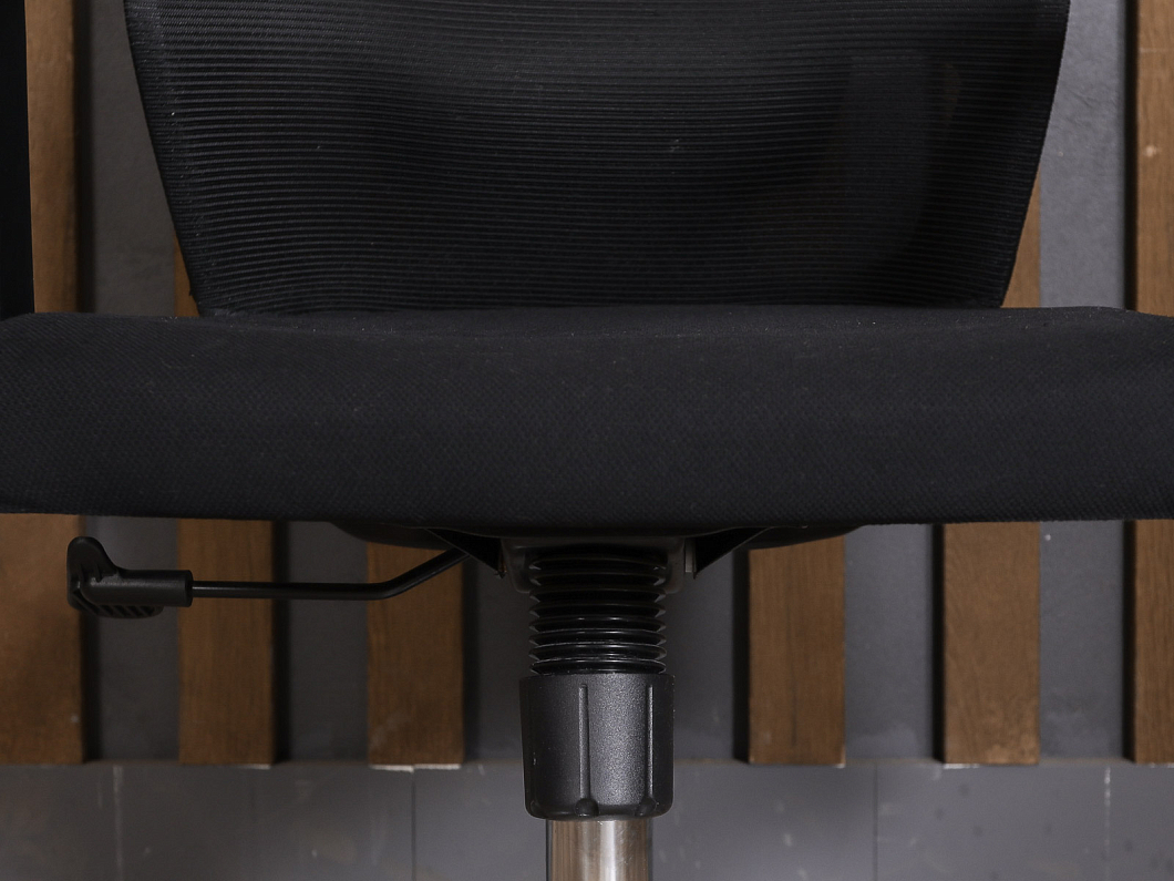 Офисное кресло Ткань Чёрный Россия (КПТЧ1-240126)