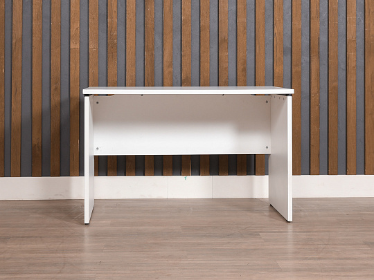 Стол прямоугольный ЛДСП Белый