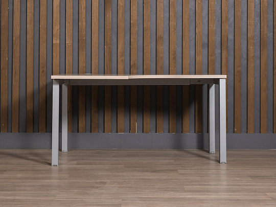 Стол эргономичный ЛДСП Бук