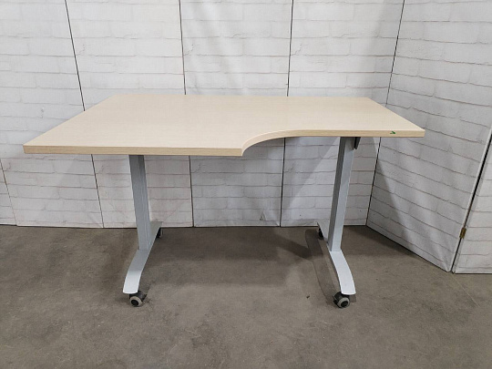 Стол эргономичный ЛДСП Бук