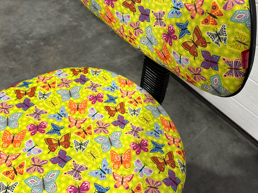 Кресло на колесах для персонала Логика Kids Фабрикант Ткань Цвет в ассортименте Россия (3160-131123)