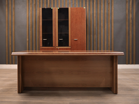 Кабинет руководителя Шпон Ольха