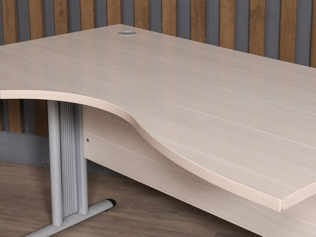 Стол эргономичный ЛДСП Клен (СПЭКЛ1-261025)