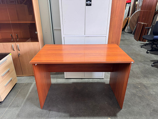 Стол прямоугольный ЛДСП Орех Россия