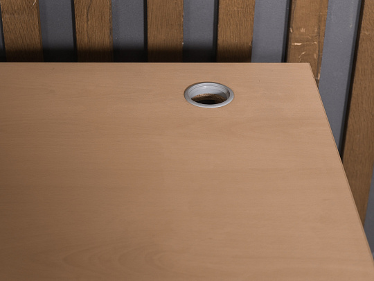 Стол эргономичный ЛДСП Бук