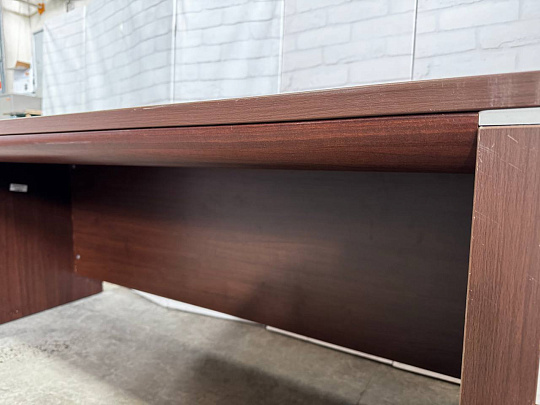 Стол руководителя ЛДСП Венге