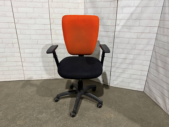 Офисное кресло Ткань Оранжевый