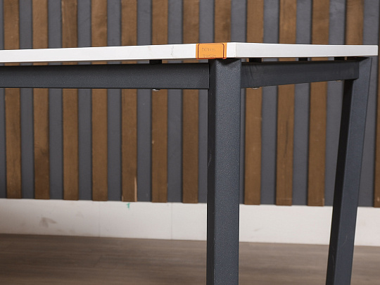 Стол прямоугольный ЛДСП Белый