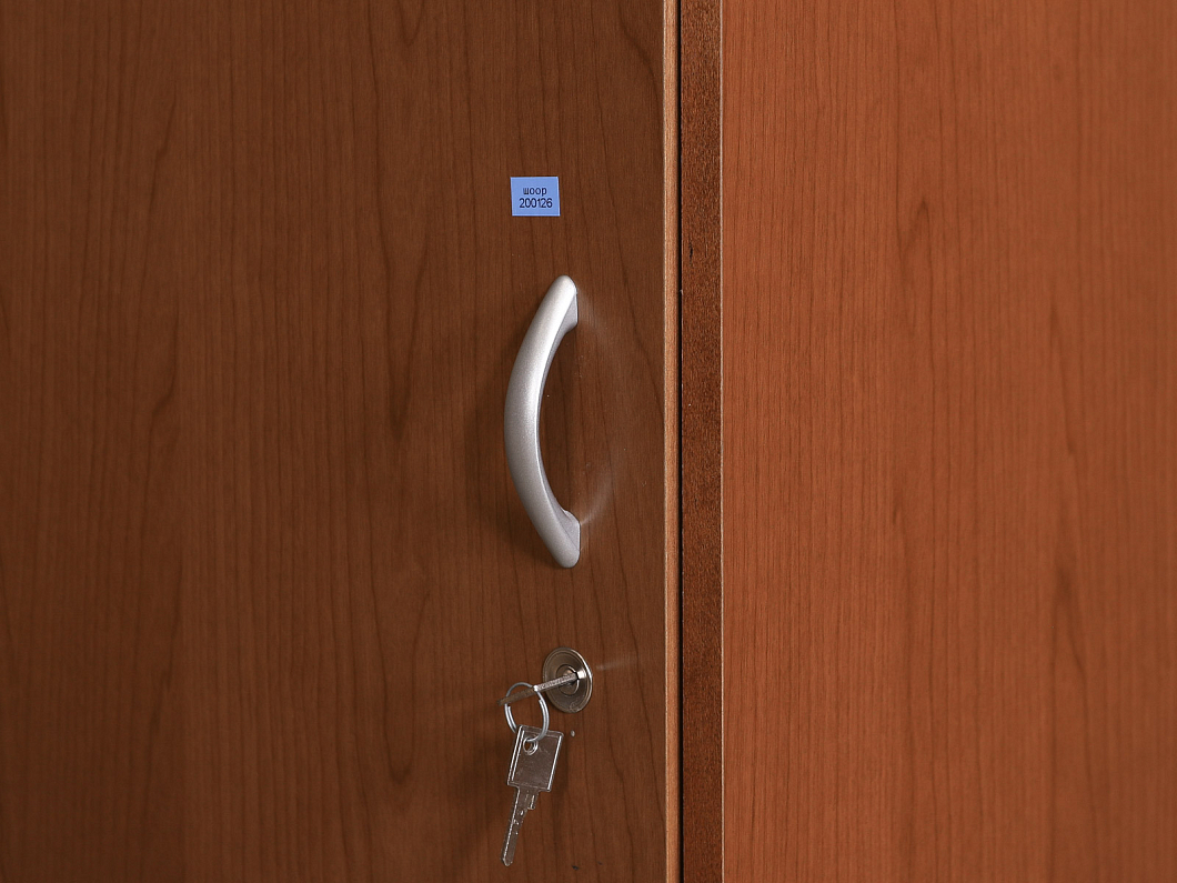 Шкаф для одежды ЛДСП Орех (ШООР-200126)