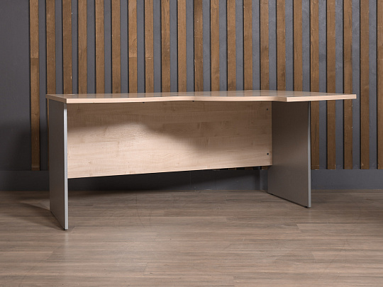 Стол угловой ЛДСП Дуб