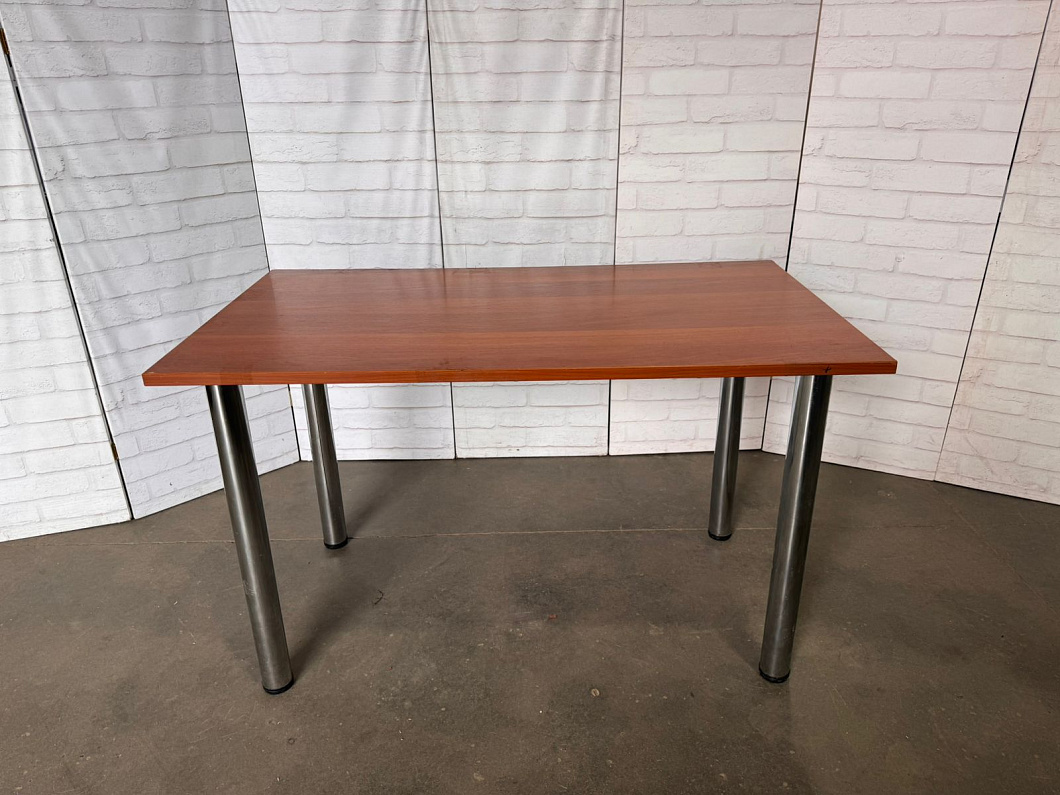 Стол прямоугольный ЛДСП Орех Россия (23151-260825)