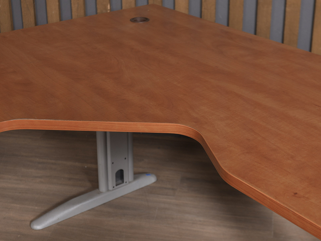 Стол эргономичный ЛДСП Вишня (СЭВШ-201125)