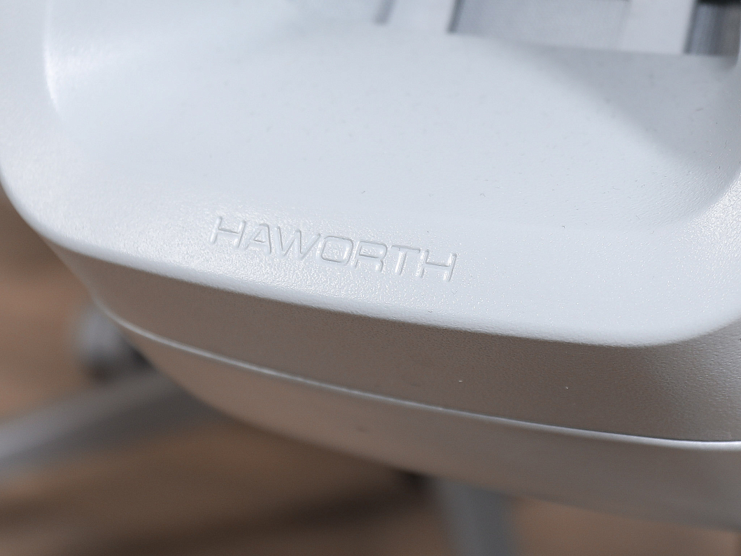 Кресло руководителя Haworth Fern Ткань Серый Германия (КПТСР-281225)