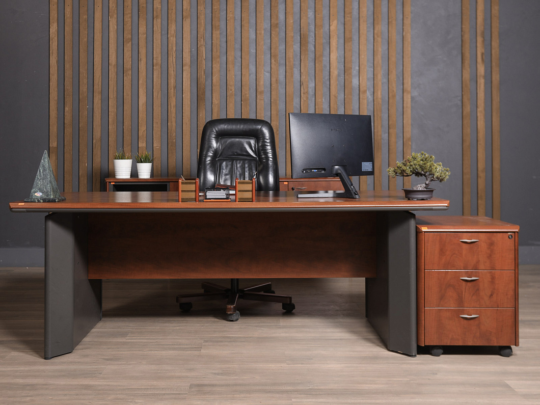 Кабинет руководителя МДФ Вишня (КРВШ-081125)